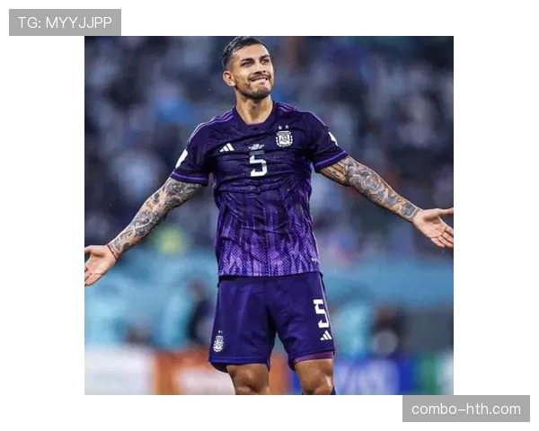 帕雷德斯防守硬朗,积极拼抢助力球队焕发活力 帕雷德斯防守硬朗,积极拼抢助力球队焕发活力