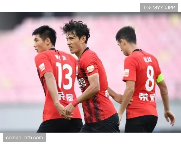 王燊超场上铁汉，场下却是钱包比我还瘦的秘密料理师？